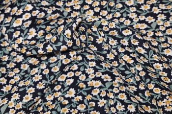 Lady McElroy - Dainty Daisies - Viscose Challis Lawn - Remnant - 3m