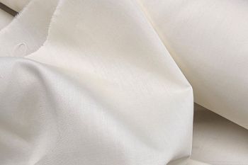 Ex Tootal Deadstock Designer Superior Quality 100% Cotton Poplin Plain - Vanilla Cream